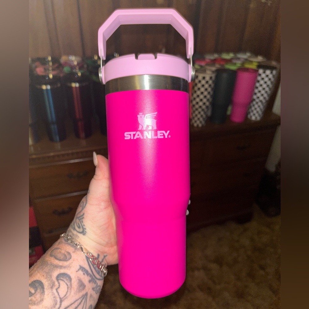 Stanley Flip Straw 30oz “Camelia”